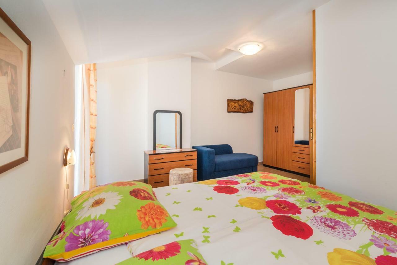 Kamelija Apartment Rovinj Luaran gambar
